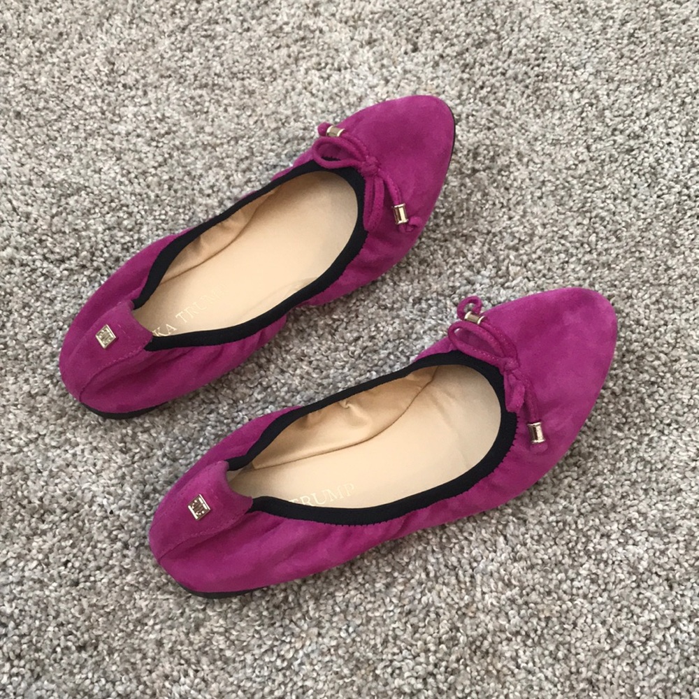 Ivanka Trump purple suede Flats size 6
